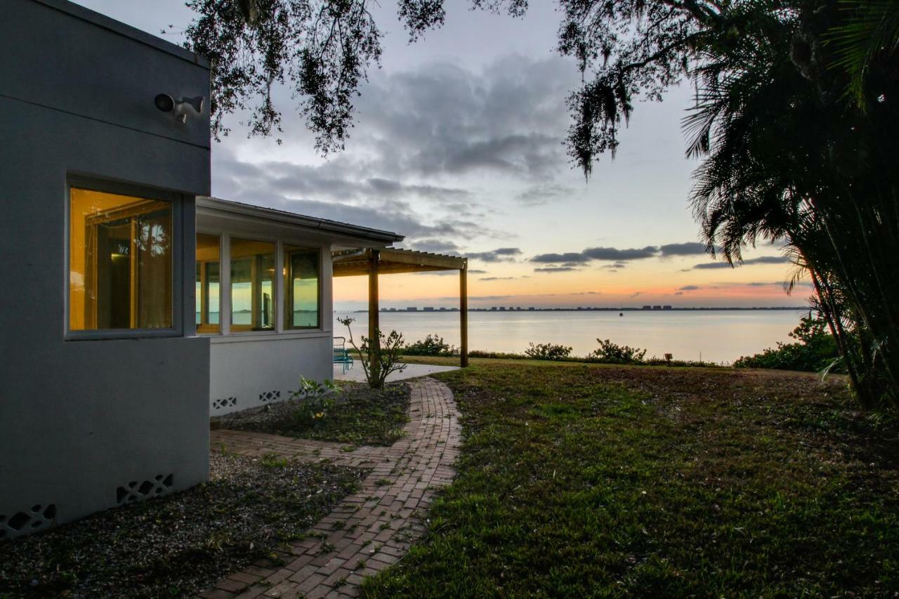 Sunsetter On Sapphire Shores Holiday home
